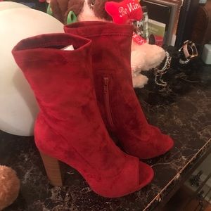 Wedge Heel Bootie w/Peep Toe, Rust Color, Size 8